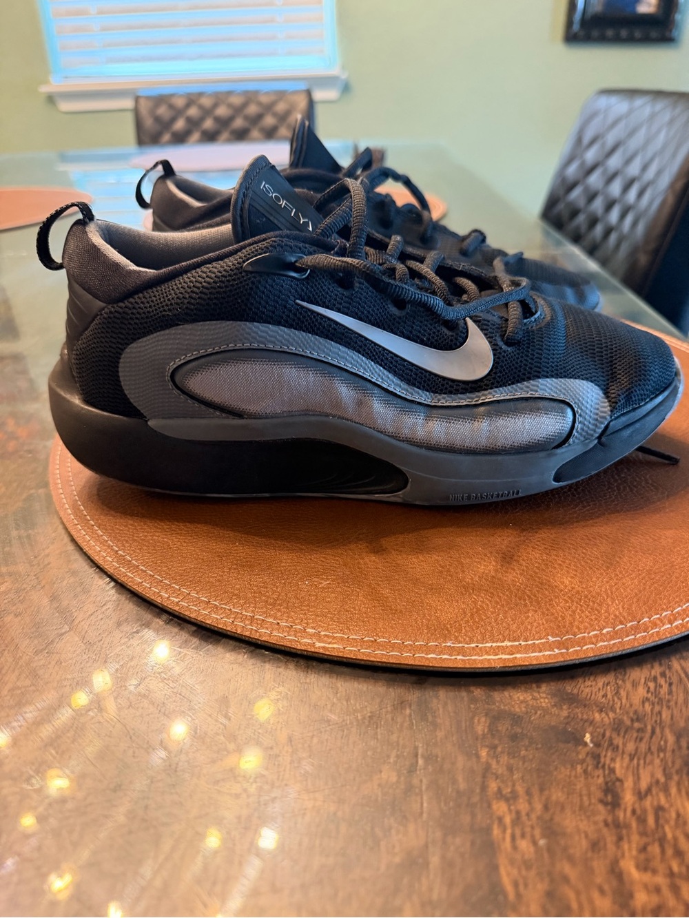 Nike Men’s Black and Gray Isflyv Athletic Shoes